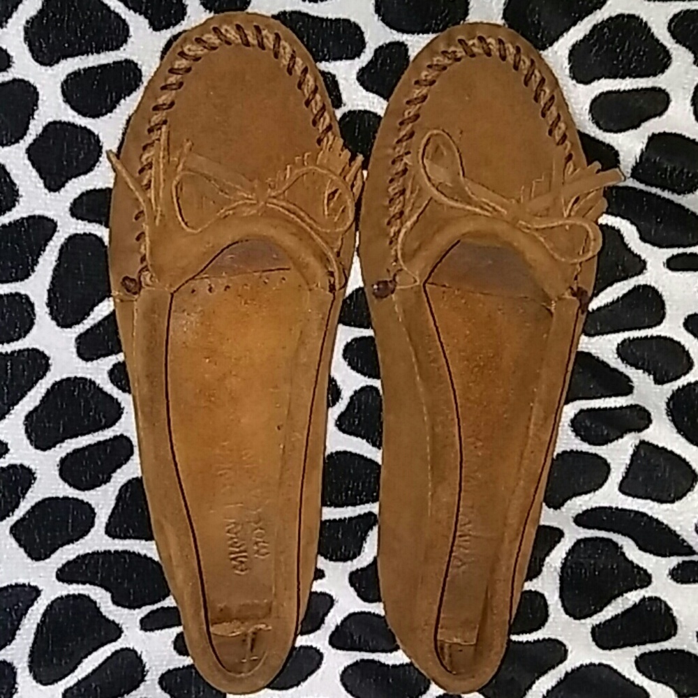 Minnetonka Women's Kilty Seude MoccasinsBrown Sz 6